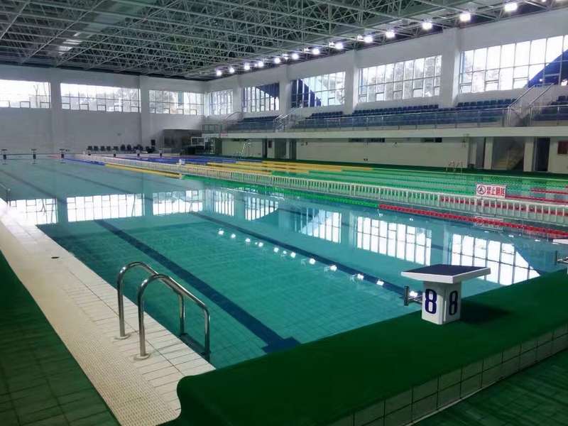 深圳机场游泳池----室内恒温标准游泳池